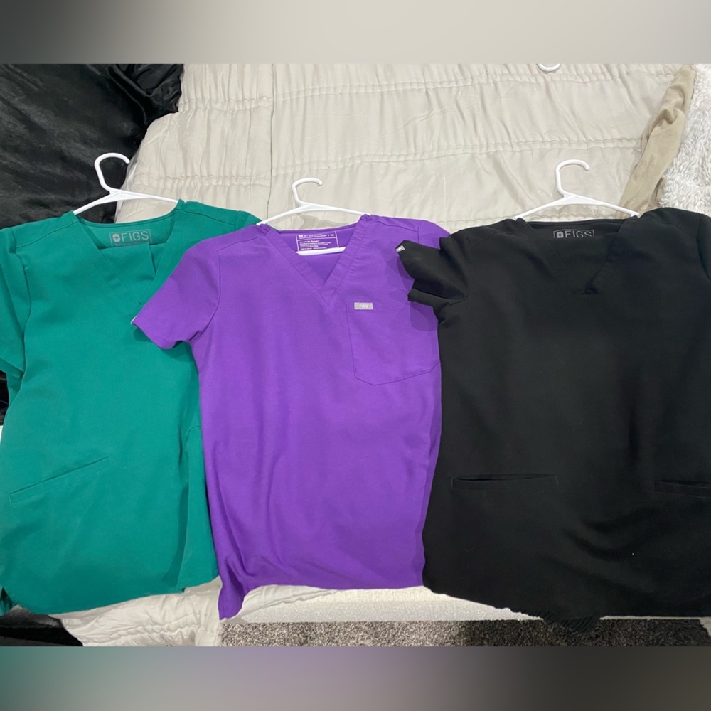 Set of Figs scrubs